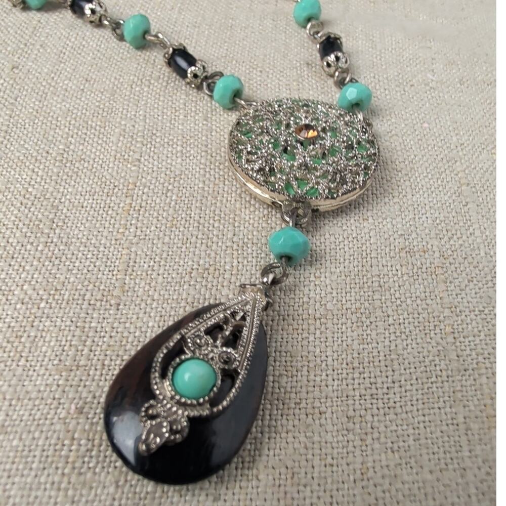 Romantic Vintage Revival Avon Ornate Drop Pendant Necklace